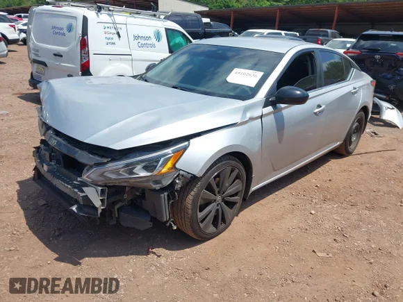 ✅ 2021 Nissan Altima SR • VIN: 1N4BL4CV2MN340831 • Lot: 45102636. Wystawiony na IAAI z przebiegiem 115 817 mil. Bezpłatny archiwum sprzedaży aukcyjnych z USA i szczegółowy raport historii pojazdu na DreamBid. Zdjęcie 2.