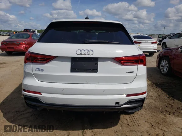 ✅ 2022 Audi Q3 S line Premium Plus • VIN: WA1EECF39N1045234 • Лот: 46878753. Опубліковано раніше на Copart з пробігом 17 131 миль. Безкоштовний доступ до архіву аукціонних продажів зі США та докладний звіт про історію автомобіля на DreamBid. Зображення 6.