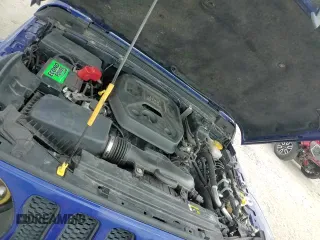 ✅ 2018 Jeep Wrangler Unlimited Sahara • VIN: 1C4HJXEN5JW215823 • Lot: 89481955. Listed on Copart with 102,531 mi. Free auction sales archive from the USA and detailed vehicle history report at DreamBid. Image 14.