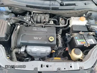 2007 Chevrolet Aveo LS z VIN KL1TD56677B075195, wystawiony jako Copart lot #84818114 z przebiegiem 98 549 mil mil oraz Szkoda całkowita • Salvage title. Historia ofert i sprzedaży dostępna na DreamBid. Obrazek 14.