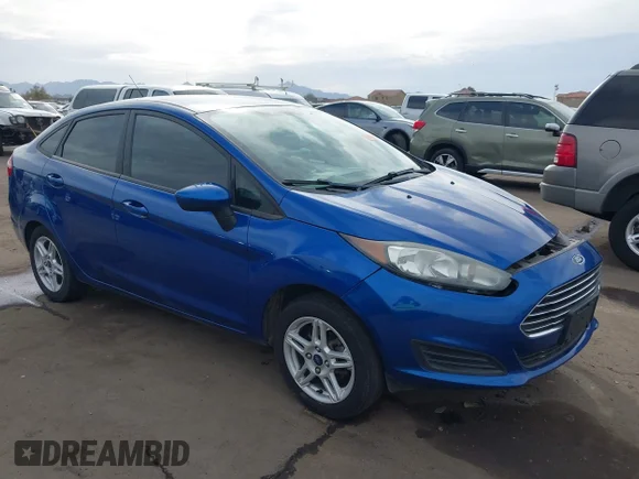 ✅ 2018 Ford Fiesta SE • VIN: 3FADP4BJ3JM123421 • Лот: 44392987. Опубликован ранее на IAAI с пробегом 131 040 миль. Бесплатный доступ к архиву аукционных продаж из США и подробный отчёт об истории автомобиля на DreamBid. Изображение 1.