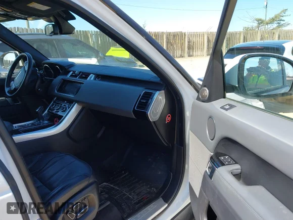✅ 2015 Land Rover Range Rover Sport Supercharged • VIN: SALWR2TF1FA626194 • Лот: 44593389. Опубліковано раніше на IAAI з пробігом 90 296 миль. Безкоштовний доступ до архіву аукціонних продажів зі США та докладний звіт про історію автомобіля на DreamBid. Зображення 5.