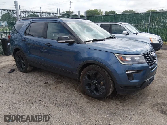 ✅ 2019 Ford Explorer Sport • VIN: 1FM5K8GT3KGB52696 • Lot: 45220828. Wystawiony na IAAI z przebiegiem 154 858 mil. Bezpłatny archiwum sprzedaży aukcyjnych z USA i szczegółowy raport historii pojazdu na DreamBid. Zdjęcie 1.