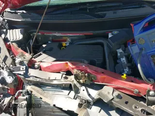 2025 Chevrolet Equinox AWD RS z VIN 3GNAXTEGXSL146412, wystawiony jako IAAI lot #41816470 z przebiegiem 9 764 mil mil oraz . Historia ofert i sprzedaży dostępna na DreamBid. Obrazek 19.