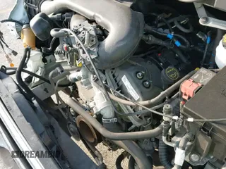 ✅ 2017 Ford Transit XL • VIN: 1FBZX2ZM6HKA10816 • Lot: 42393943. Wystawiony na IAAI z przebiegiem 41 939 mil. Bezpłatny archiwum sprzedaży aukcyjnych z USA i szczegółowy raport historii pojazdu na DreamBid. Zdjęcie 16.