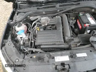 ✅ 2017 Volkswagen Jetta S • VIN: 3VW2B7AJ2HM386087 • Lot: 91732595. Wystawiony na Copart z przebiegiem 133 664 mil. Bezpłatny archiwum sprzedaży aukcyjnych z USA i szczegółowy raport historii pojazdu na DreamBid. Zdjęcie 13.