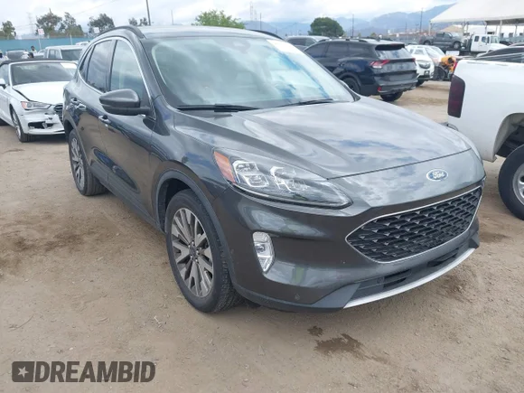 ✅ 2020 Ford Escape Titanium Hybrid • VIN: 1FMCU9DZ6LUC32593 • Lot: 45039674. Wystawiony na IAAI z przebiegiem 32 733 mil. Bezpłatny archiwum sprzedaży aukcyjnych z USA i szczegółowy raport historii pojazdu na DreamBid. Zdjęcie 1.