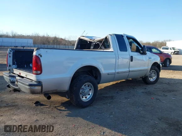 ✅ 1999 Ford F-250 XL • VIN: 1FTNX20F0XEB83034 • Lot: 44044880. Listed on IAAI with 446,329 mi. Free auction sales archive from the USA and detailed vehicle history report at DreamBid. Image 4.