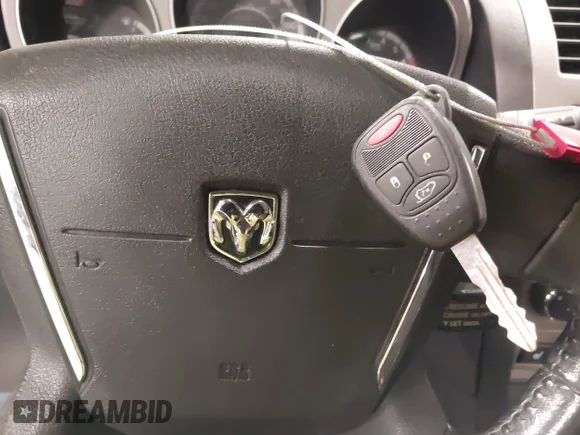 ✅ 2010 Dodge Avenger Express • VIN: 1B3CC1FB6AN175586 • Лот: 41381307. Опубліковано раніше на IAAI з пробігом 192 860 миль. Безкоштовний доступ до архіву аукціонних продажів зі США та докладний звіт про історію автомобіля на DreamBid. Зображення 11.