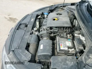 ✅ 2019 Hyundai Elantra SEL • VIN: 5NPD84LF2KH479688 • Lot: 43218077. Listed on IAAI with 136,107 mi. Free auction sales archive from the USA and detailed vehicle history report at DreamBid. Image 21.