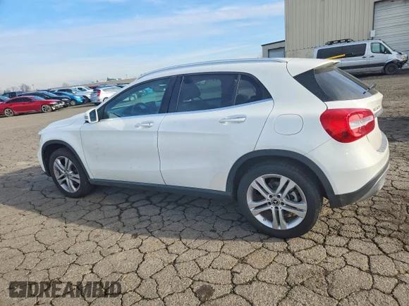 ✅ 2019 Mercedes-Benz GLA 250 • VIN: WDCTG4GB7KJ581320 • Lot: 97839475. Wystawiony na Copart z przebiegiem 52 085 mil. Bezpłatny archiwum sprzedaży aukcyjnych z USA i szczegółowy raport historii pojazdu na DreamBid. Zdjęcie 2.