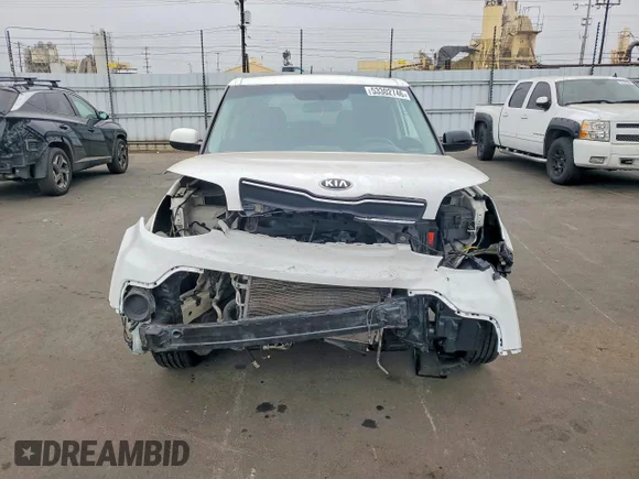 ✅ 2019 Kia Soul • VIN: KNDJN2A20K7689730 • Lot: 53302746. Listed on Copart with 113,055 mi. Free auction sales archive from the USA and detailed vehicle history report at DreamBid. Image 5.