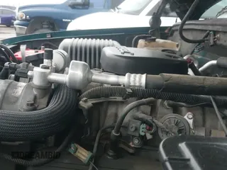 ✅ 1997 GMC Suburban • VIN: 1GKGC26JXVJ713737 • Lot: 43271937. Listed on IAAI with 156,701 mi. Free auction sales archive from the USA and detailed vehicle history report at DreamBid. Image 12.