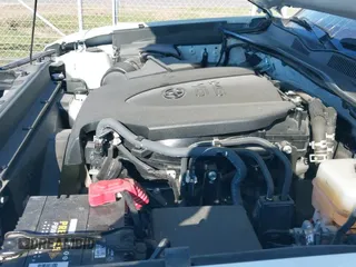 ✅ 2022 Toyota Tacoma TRD Off Road • VIN: 3TYCZ5AN4NT096329 • Lot: 43516916. Wystawiony na IAAI z przebiegiem 52 985 mil. Bezpłatny archiwum sprzedaży aukcyjnych z USA i szczegółowy raport historii pojazdu na DreamBid. Zdjęcie 19.