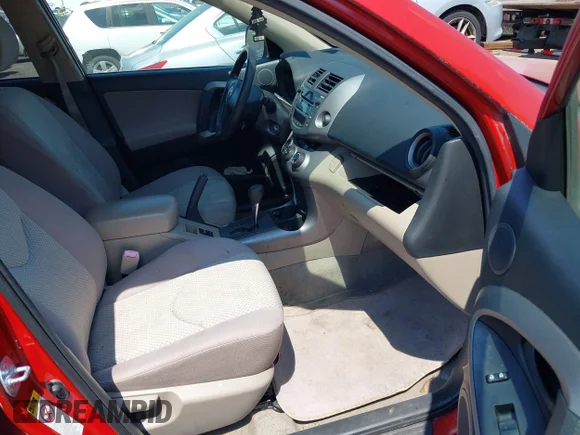 ✅ 2008 Toyota RAV4 • VIN: JTMBD33V385205283 • Лот: 45129979. Опубликован ранее на IAAI с пробегом 136 857 миль. Бесплатный доступ к архиву аукционных продаж из США и подробный отчёт об истории автомобиля на DreamBid. Изображение 5.