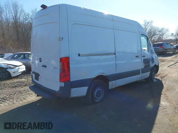 ✅ 2020 Mercedes-Benz Sprinter • VIN: W1W4EBHY0LT034424 • Лот: 44191994. Опубліковано раніше на IAAI з пробігом 90 105 миль. Безкоштовний доступ до архіву аукціонних продажів зі США та докладний звіт про історію автомобіля на DreamBid. Зображення 4.
