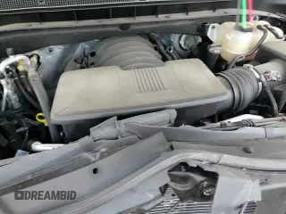 ✅ 2023 Chevrolet Tahoe RST • VIN: 1GNSKRKL2PR481526 • Lot: 82183375. Wystawiony na Copart z przebiegiem 22 417 mil. Bezpłatny archiwum sprzedaży aukcyjnych z USA i szczegółowy raport historii pojazdu na DreamBid. Zdjęcie 15.