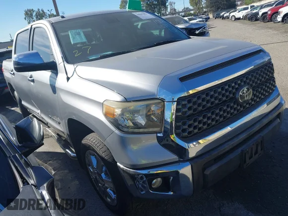 ✅ 2018 Toyota Tundra SR5 • VIN: 5TFEM5F10JX131753 • Lot: 44047091. Wystawiony na IAAI z przebiegiem 70 302 mil. Bezpłatny archiwum sprzedaży aukcyjnych z USA i szczegółowy raport historii pojazdu na DreamBid. Zdjęcie 1.