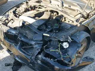 ✅ 2009 BMW 3 Series 335i • VIN: WBAWB73559P158680 • Lot: 43063586. Wystawiony na IAAI z przebiegiem 96 119 mil. Bezpłatny archiwum sprzedaży aukcyjnych z USA i szczegółowy raport historii pojazdu na DreamBid. Zdjęcie 19.