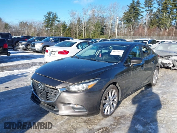 ✅ 2017 Mazda 3 Touring • VIN: 3MZBN1V71HM111782 • Lot: 43921064. Wystawiony na IAAI z przebiegiem 45 228 mil. Bezpłatny archiwum sprzedaży aukcyjnych z USA i szczegółowy raport historii pojazdu na DreamBid. Zdjęcie 2.