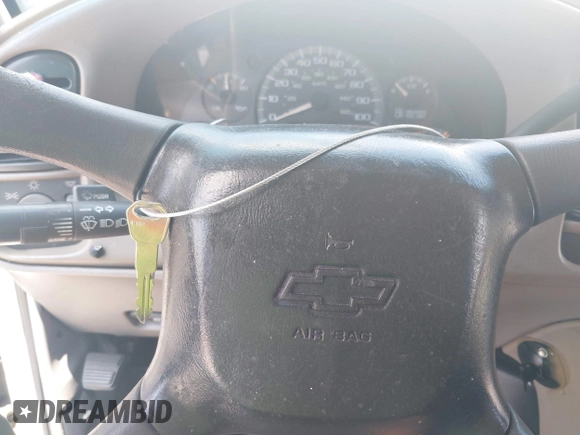 ✅ 2001 Chevrolet Astro Cargo • VIN: 1GCDM19W21B156226 • Lot: 42606955. Wystawiony na IAAI z przebiegiem 182 107 mil. Bezpłatny archiwum sprzedaży aukcyjnych z USA i szczegółowy raport historii pojazdu na DreamBid. Zdjęcie 11.