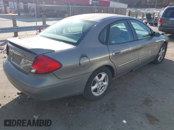 ✅ 2003 Ford Taurus SES Standard • VIN: 1FAHP55S13A113420 • Лот: 44092307. Опубліковано раніше на IAAI з пробігом 321 182 миль. Безкоштовний доступ до архіву аукціонних продажів зі США та докладний звіт про історію автомобіля на DreamBid. Зображення 4.