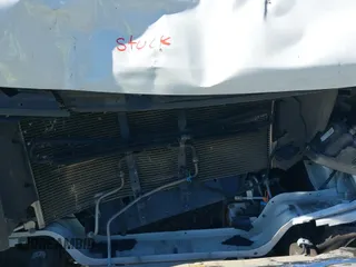 ✅ 2020 GMC Savana Cargo • VIN: 1GTW7AFG9L1217383 • Lot: 41469537. Wystawiony na IAAI z przebiegiem 85 439 mil. Bezpłatny archiwum sprzedaży aukcyjnych z USA i szczegółowy raport historii pojazdu na DreamBid. Zdjęcie 23.