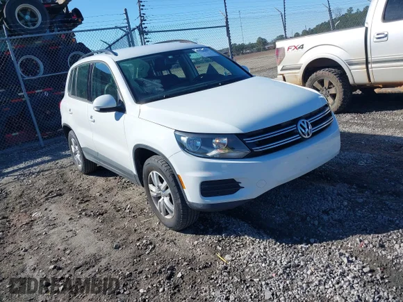 ✅ 2017 Volkswagen Tiguan S • VIN: WVGBV7AXXHW504820 • Лот: 44364881. Опубликован ранее на IAAI с пробегом 80 624 миль. Бесплатный доступ к архиву аукционных продаж из США и подробный отчёт об истории автомобиля на DreamBid. Изображение 1.