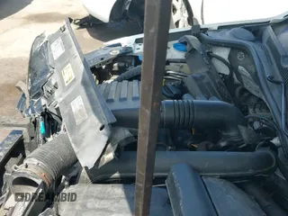 ✅ 2013 Volkswagen Jetta Hybrid • VIN: 3VW637AJ2DM230771 • Lot: 42969255. Listed on IAAI with 145,238 mi. Free auction sales archive from the USA and detailed vehicle history report at DreamBid. Image 21.