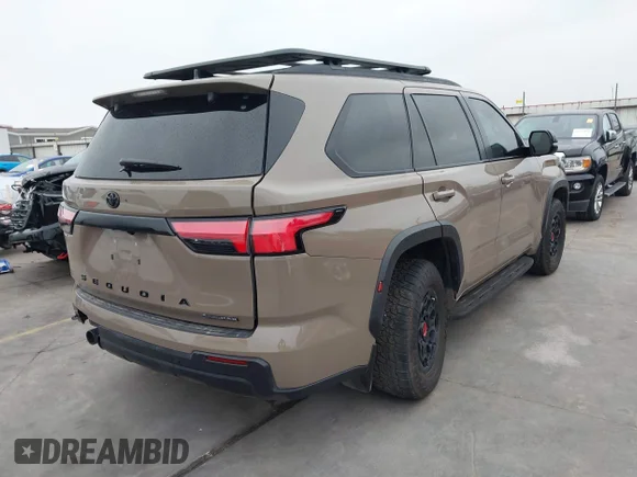 ✅ 2025 Toyota Sequoia Limited • VIN: 7SVAAABA4SX054320 • Лот: 43799057. Опубликован ранее на IAAI с пробегом 12 763 миль. Бесплатный доступ к архиву аукционных продаж из США и подробный отчёт об истории автомобиля на DreamBid. Изображение 4.
