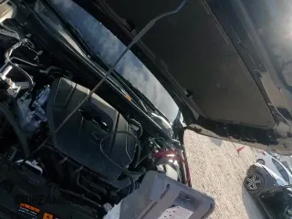 ✅ 2025 Mazda 3 S Select Sport • VIN: JM1BPABMXS1779544 • Lot: 92650815. Wystawiony na Copart z przebiegiem 8 890 mil. Bezpłatny archiwum sprzedaży aukcyjnych z USA i szczegółowy raport historii pojazdu na DreamBid. Zdjęcie 13.