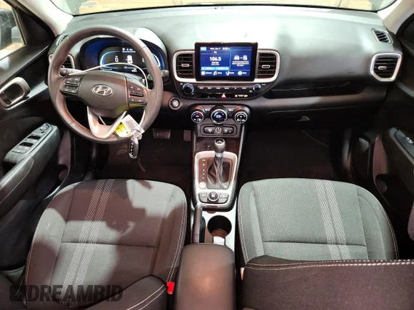 ✅ 2026 Hyundai Venue SEL • VIN: KMHRC8A30TU442839 • Lot: 55623676. Wystawiony na Copart z przebiegiem 10 078 mil. Bezpłatny archiwum sprzedaży aukcyjnych z USA i szczegółowy raport historii pojazdu na DreamBid. Zdjęcie 8.