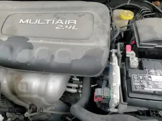 ✅ 2016 Jeep Cherokee North • VIN: 1C4PJLCB7GW208359 • Лот: 84444134. Опубликован ранее на Copart с пробегом 81 991 миль. Бесплатный доступ к архиву аукционных продаж из США и подробный отчёт об истории автомобиля на DreamBid. Изображение 16.