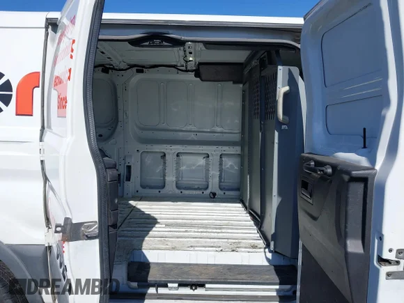 ✅ 2017 Ford Transit • VIN: 1FTYR1ZM4HKA60612 • Лот: 45222365. Опубликован ранее на IAAI с пробегом 130 943 миль. Бесплатный доступ к архиву аукционных продаж из США и подробный отчёт об истории автомобиля на DreamBid. Изображение 8.