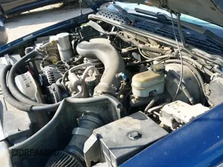 ✅ 2001 Chevrolet Blazer LS • VIN: 1GNCT18W51K144367 • Lot: 43553034. Listed on IAAI with 161,640 mi. Free auction sales archive from the USA and detailed vehicle history report at DreamBid. Image 19.