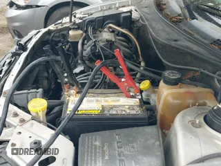 ✅ 2005 Chrysler Pacifica • VIN: 2C4GM48L15R367382 • Lot: 42663176. Listed on IAAI with 350,102 mi. Free auction sales archive from the USA and detailed vehicle history report at DreamBid. Image 12.