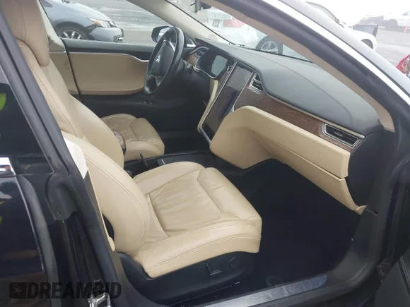 ✅ 2017 Tesla Model S 60 • VIN: 5YJSA1E14HF188287 • Lot: 41120034. Listed on IAAI with 105,617 mi. Free auction sales archive from the USA and detailed vehicle history report at DreamBid. Image 5.
