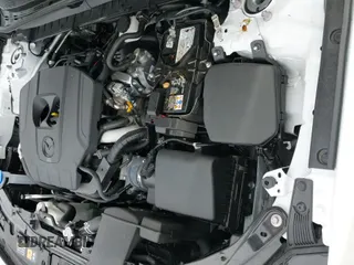 ✅ 2025 Mazda CX-50 S Premium • VIN: 7MMVABDM2SN306098 • Lot: 43650968. Wystawiony na IAAI z przebiegiem 9 489 mil. Bezpłatny archiwum sprzedaży aukcyjnych z USA i szczegółowy raport historii pojazdu na DreamBid. Zdjęcie 20.