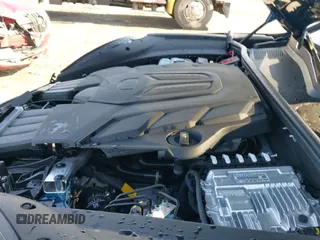 ✅ 2025 Porsche Cayenne • VIN: WP1BA2AYXSDA29487 • Lot: 41366884. Listed on IAAI with 2,209 mi. Free auction sales archive from the USA and detailed vehicle history report at DreamBid. Image 20.