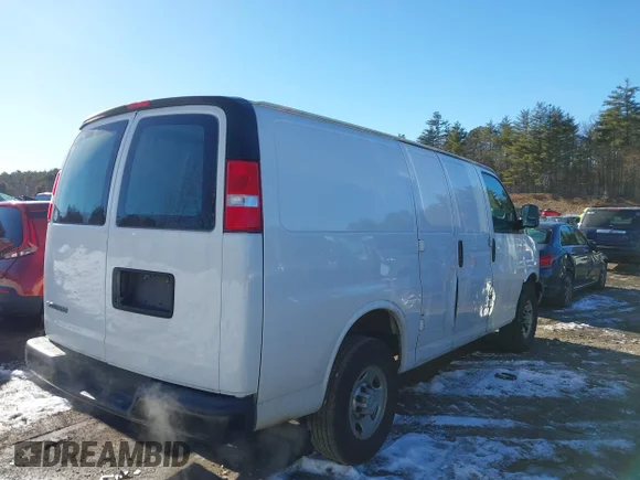 ✅ 2019 Chevrolet Express Cargo • VIN: 1GCWGAFP4K1140582 • Лот: 41310259. Опубликован ранее на IAAI с пробегом 99 185 миль. Бесплатный доступ к архиву аукционных продаж из США и подробный отчёт об истории автомобиля на DreamBid. Изображение 4.
