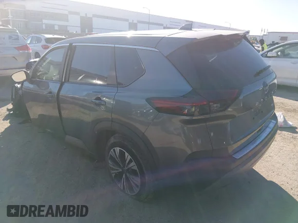 ✅ 2023 Nissan Rogue SV • VIN: 5N1BT3BA3PC870790 • Lot: 43883148. Wystawiony na IAAI z przebiegiem 63 948 mil. Bezpłatny archiwum sprzedaży aukcyjnych z USA i szczegółowy raport historii pojazdu na DreamBid. Zdjęcie 3.