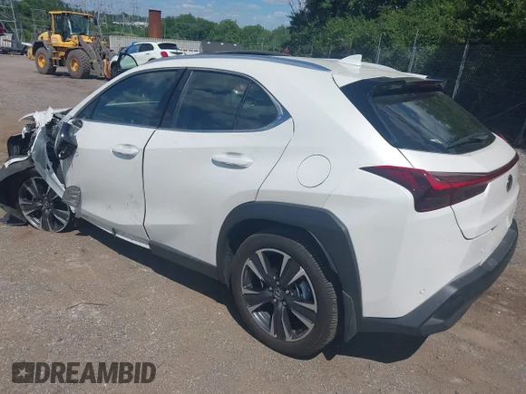 ✅ 2025 Lexus UX 300h Premium • VIN: JTHUCJDH2S2007875 • Лот: 45457712. Опубліковано раніше на IAAI з пробігом 10 100 миль. Безкоштовний доступ до архіву аукціонних продажів зі США та докладний звіт про історію автомобіля на DreamBid. Зображення 3.