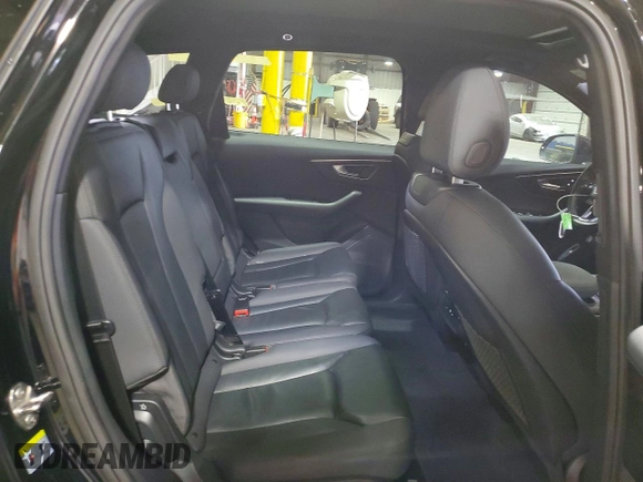 ✅ 2021 Audi Q7 Premium • VIN: WA1AJAF73MD017265 • Lot: 79609545. Wystawiony na Copart z przebiegiem 63 594 mil. Bezpłatny archiwum sprzedaży aukcyjnych z USA i szczegółowy raport historii pojazdu na DreamBid. Zdjęcie 10.