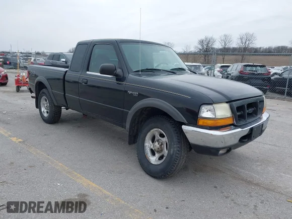 ✅ 2000 Ford Ranger XL • VIN: 1FTZR15V2YPA18526 • Lot: 44813119. Listed on IAAI with 185,228 mi. Free auction sales archive from the USA and detailed vehicle history report at DreamBid. Image 1.