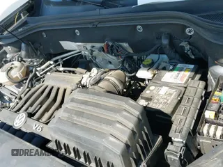 ✅ 2018 Volkswagen Atlas SE • VIN: 1V2CR2CA4JC543935 • Lot: 43322923. Wystawiony na IAAI z przebiegiem 147 074 mil. Bezpłatny archiwum sprzedaży aukcyjnych z USA i szczegółowy raport historii pojazdu na DreamBid. Zdjęcie 19.