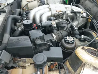 1990 BMW 3 Series z VIN WBABB230XLEC19632, wystawiony jako IAAI lot #42859545 z przebiegiem 213 743 mil mil oraz . Historia ofert i sprzedaży dostępna na DreamBid. Obrazek 15.