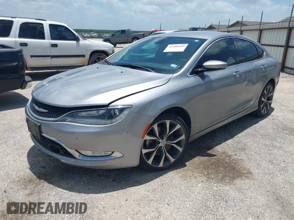 ✅ 2015 Chrysler 200 C • VIN: 1C3CCCCG0FN509696 • Лот: 45388409. Опубліковано раніше на IAAI з пробігом 113 616 миль. Безкоштовний доступ до архіву аукціонних продажів зі США та докладний звіт про історію автомобіля на DreamBid. Зображення 2.