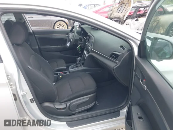 ✅ 2019 Hyundai Elantra SEL • VIN: KMHD84LF2KU775389 • Lot: 45170515. Wystawiony na IAAI z przebiegiem 56 416 mil. Bezpłatny archiwum sprzedaży aukcyjnych z USA i szczegółowy raport historii pojazdu na DreamBid. Zdjęcie 5.