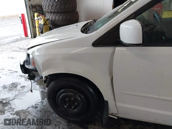 ✅ 2016 Dodge Grand Caravan SXT • VIN: 2C4RDGCG2GR137146 • Лот: 45443940. Опубліковано раніше на IAAI з пробігом 122 923 миль. Безкоштовний доступ до архіву аукціонних продажів зі США та докладний звіт про історію автомобіля на DreamBid. Зображення 6.