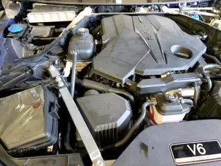 ✅ 2023 Genesis G90 • VIN: KMTFB4SD5PU008286 • Lot: 43015795. Listed on Copart with 10,556 mi. Free auction sales archive from the USA and detailed vehicle history report at DreamBid. Image 16.